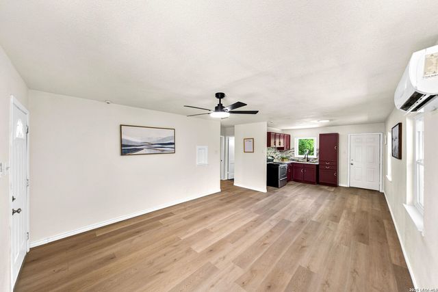 10 LINDEN AVE, San Antonio, TX 78211