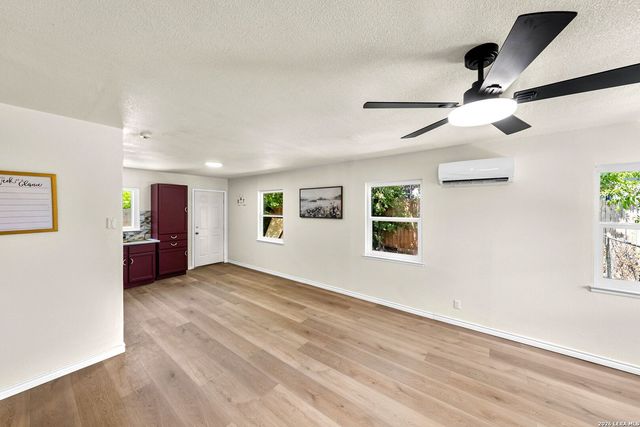 10 LINDEN AVE, San Antonio, TX 78211