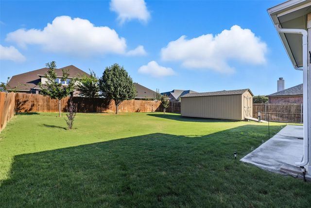 1112 Foxglove Lane, Burleson, TX 76028