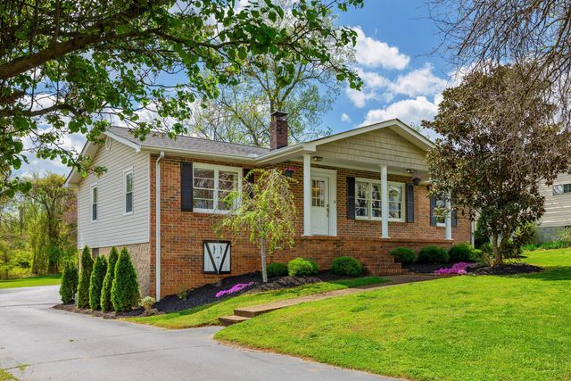 2418 Crescent Club Drive, Hixson, TN 37343