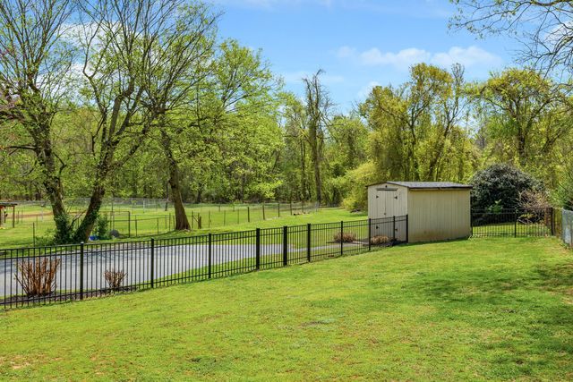 2418 Crescent Club Drive, Hixson, TN 37343