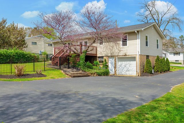 2418 Crescent Club Drive, Hixson, TN 37343