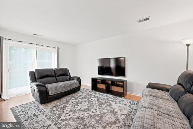 203 CAMSTEN CT, Chesterbrook, PA 19087