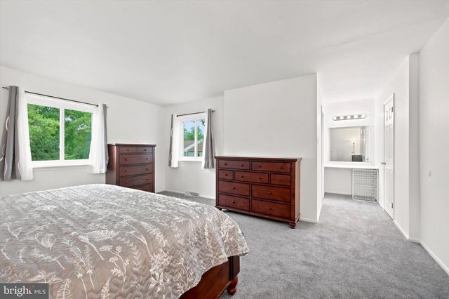 203 CAMSTEN CT, Chesterbrook, PA 19087