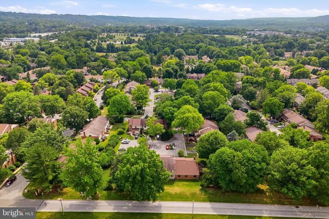 203 CAMSTEN CT, Chesterbrook, PA 19087