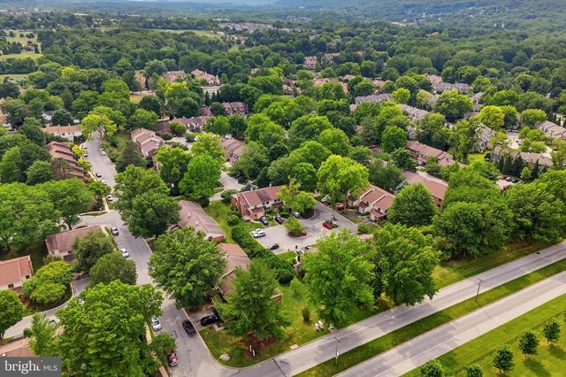 203 CAMSTEN CT, Chesterbrook, PA 19087
