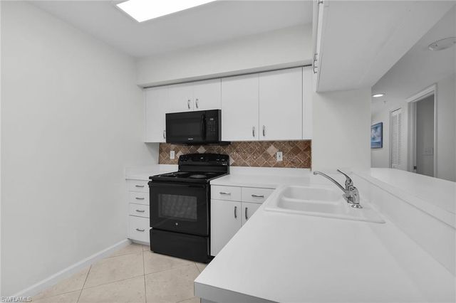 990 Cape Marco DR 201, Marco Island, FL 34145