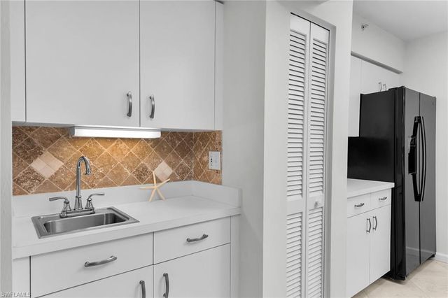 990 Cape Marco DR 201, Marco Island, FL 34145