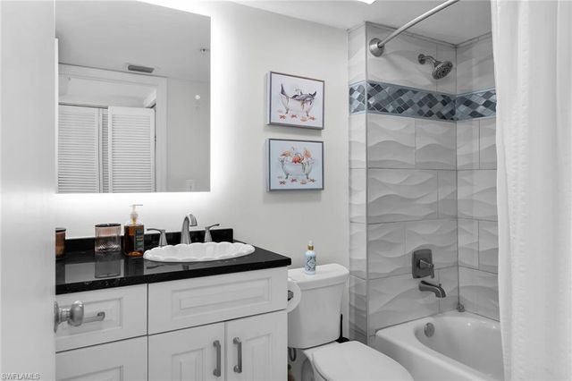 990 Cape Marco DR 201, Marco Island, FL 34145