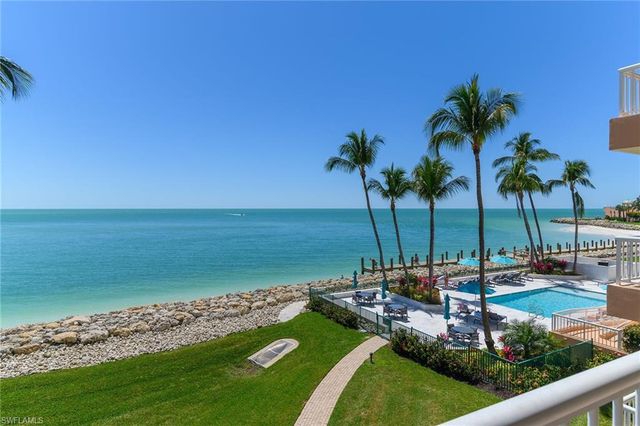 990 Cape Marco DR 201, Marco Island, FL 34145