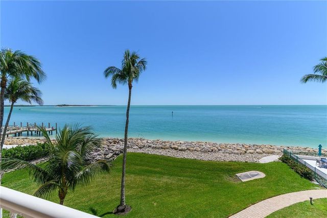 990 Cape Marco DR 201, Marco Island, FL 34145