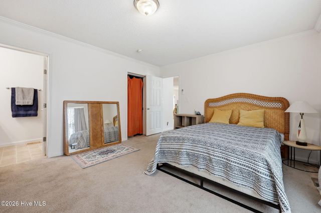 175 Country Walk Lane, Sanford, NC 27332