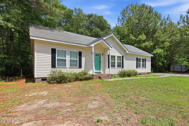 175 Country Walk Lane, Sanford, NC 27332