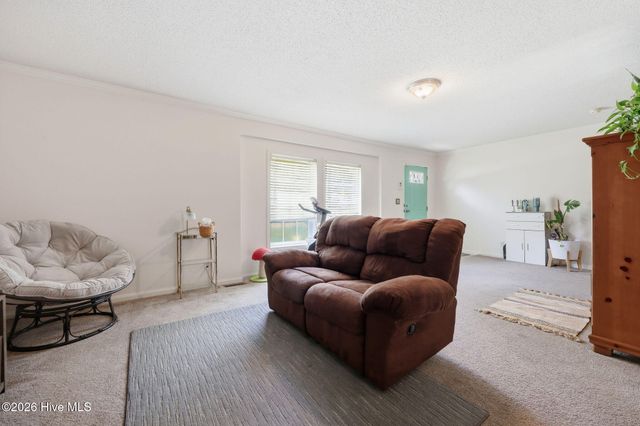 175 Country Walk Lane, Sanford, NC 27332
