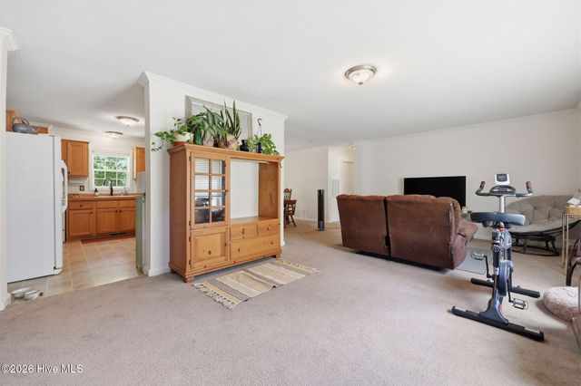 175 Country Walk Lane, Sanford, NC 27332