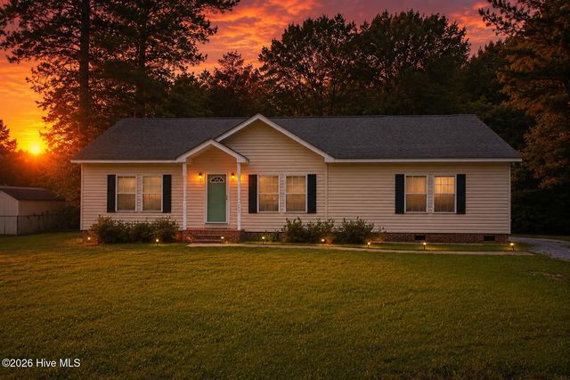 175 Country Walk Lane, Sanford, NC 27332
