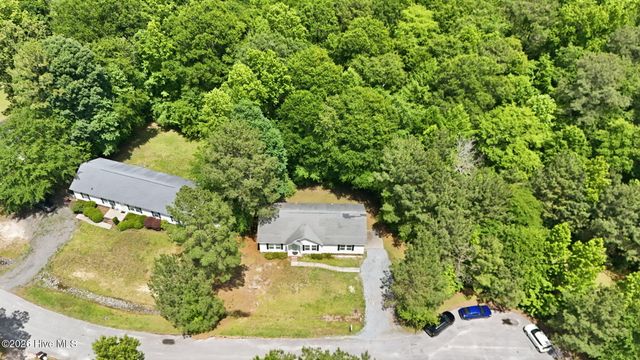 175 Country Walk Lane, Sanford, NC 27332