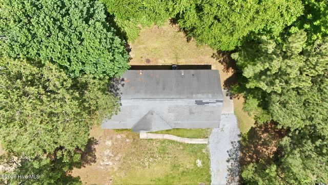 175 Country Walk Lane, Sanford, NC 27332