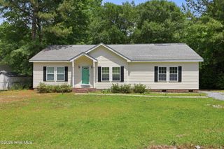 175 Country Walk Lane, Sanford, NC 27332