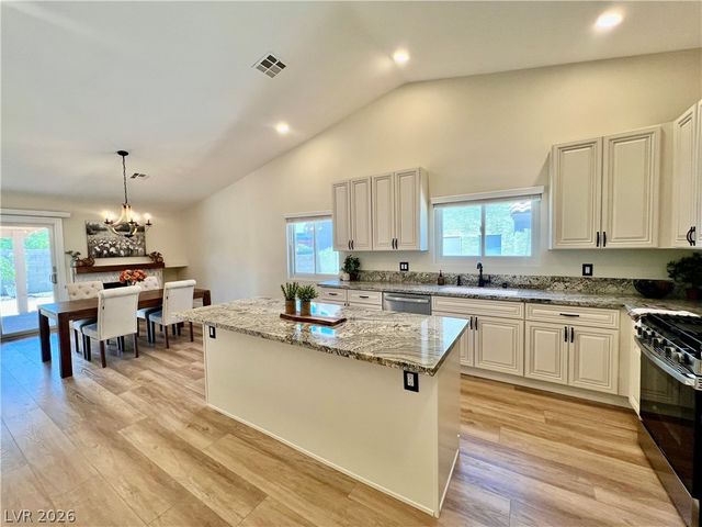 889 Cozy Valley Street Street, Henderson, NV 89015