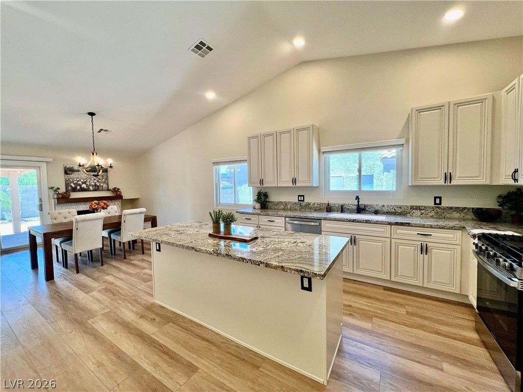 889 Cozy Valley Street Street, Henderson, NV 89015 — photo 3