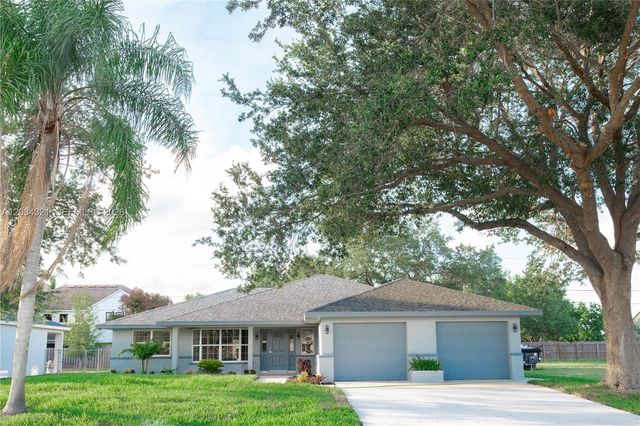 401 SW Ridgecrest Dr, Port St. Lucie, FL 34953
