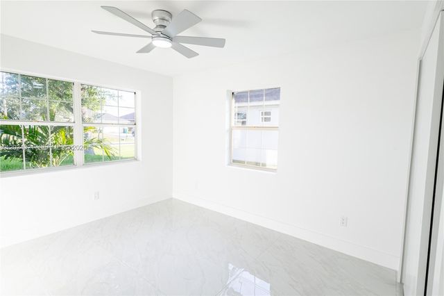 401 SW Ridgecrest Dr, Port St. Lucie, FL 34953