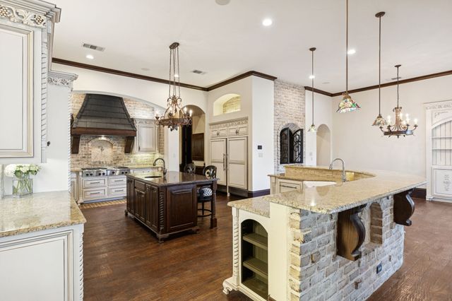 3114 Lake Creek Drive, Highland Village, TX 75077