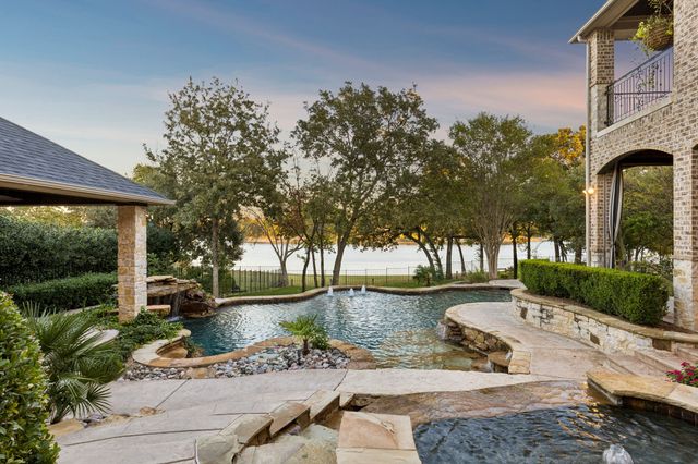 3114 Lake Creek Drive, Highland Village, TX 75077