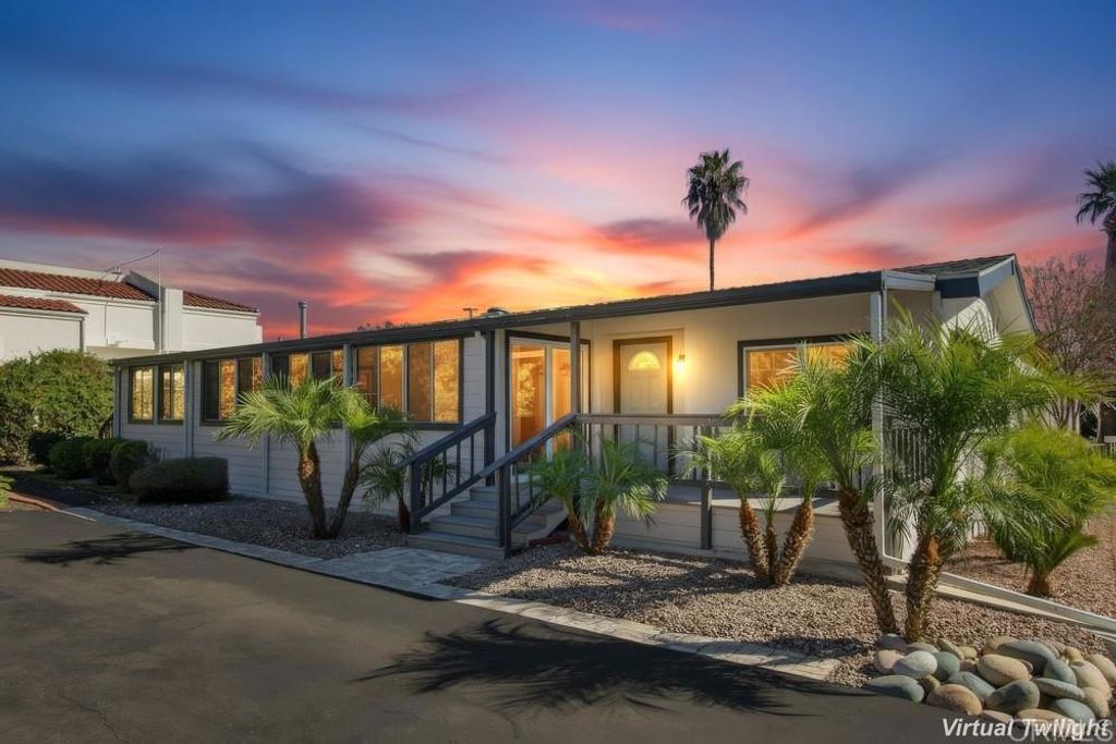 Image 2 of property listing at 525 W El Norte Pkwy 302, Escondido, CA 92026