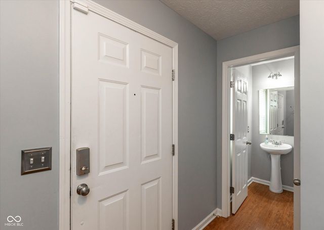 5826 Brookstone Drive, Indianapolis, IN 46234
