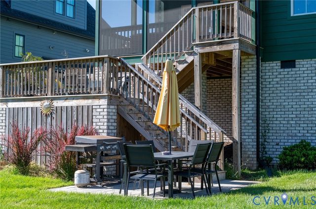 18131 Timber Banks Ln, Moseley, VA 23120