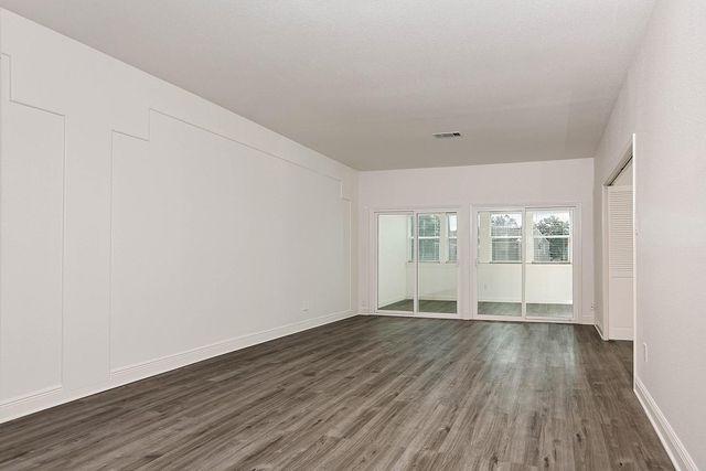 175 April Point Drive N, Conroe, TX 77356
