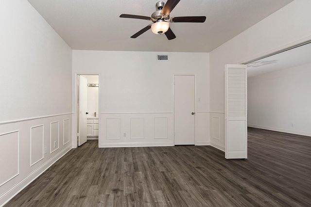 175 April Point Drive N, Conroe, TX 77356