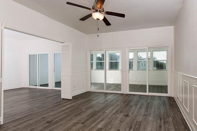 175 April Point Drive N, Conroe, TX 77356