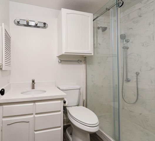 175 April Point Drive N, Conroe, TX 77356