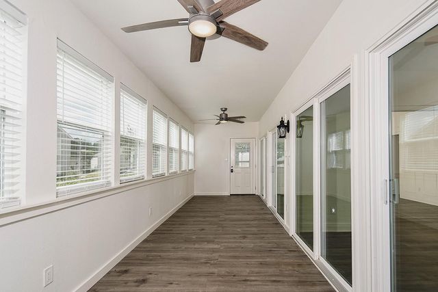 175 April Point Drive N, Conroe, TX 77356