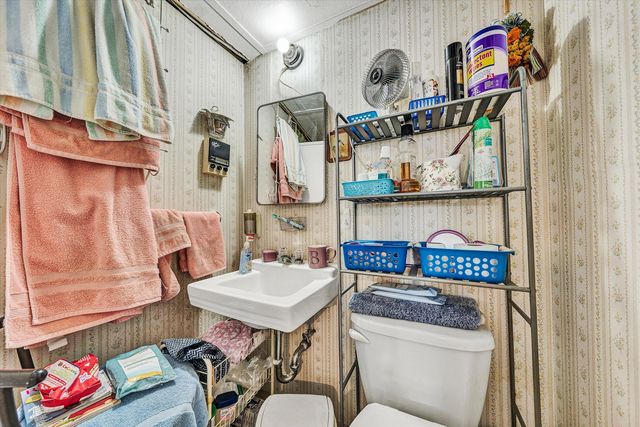 4852 Showalter RD, Roanoke, VA 24017