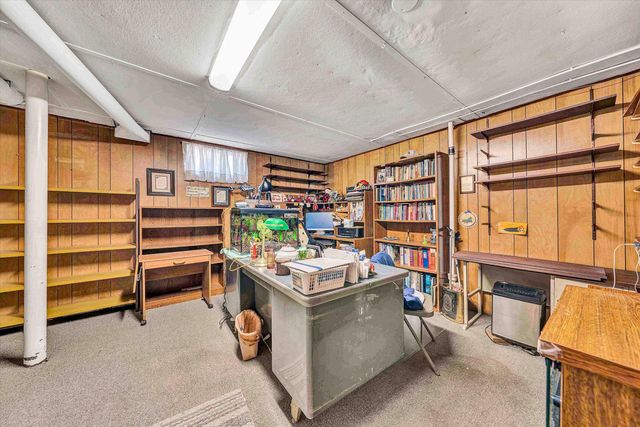 4852 Showalter RD, Roanoke, VA 24017