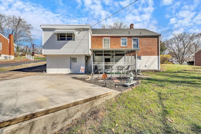 4852 Showalter RD, Roanoke, VA 24017