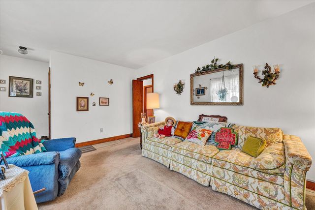 4852 Showalter RD, Roanoke, VA 24017