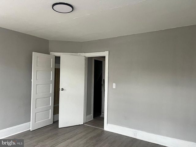 445 S OLDEN AVE, Trenton, NJ 08629