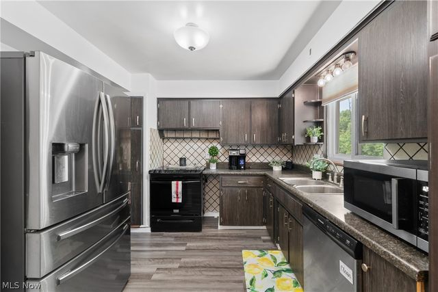 3991 Park Avenue, Rootstown, OH 44272