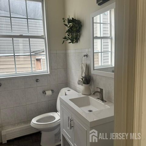 297 Sutton Street, Perth Amboy, NJ 08861