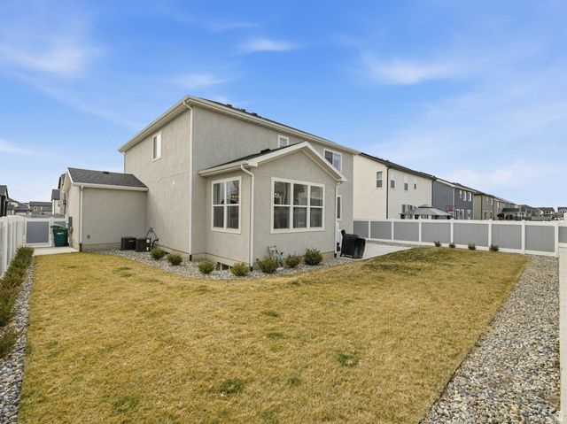 1950 W 900 N, Layton, UT 84041