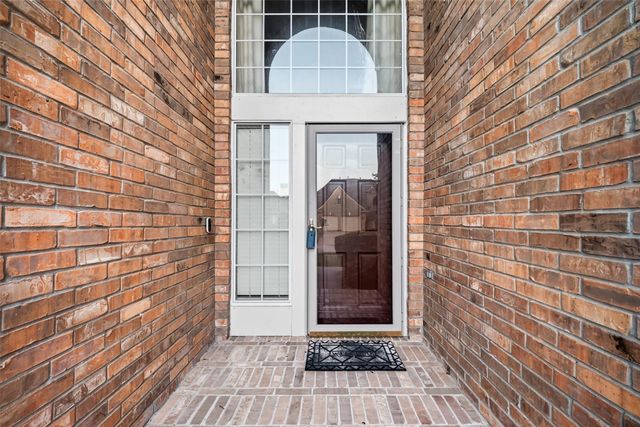 4907 Elmwood Court, Baytown, TX 77521