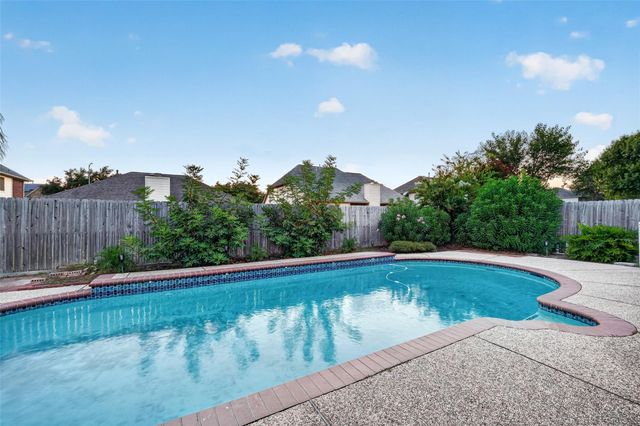 4907 Elmwood Court, Baytown, TX 77521