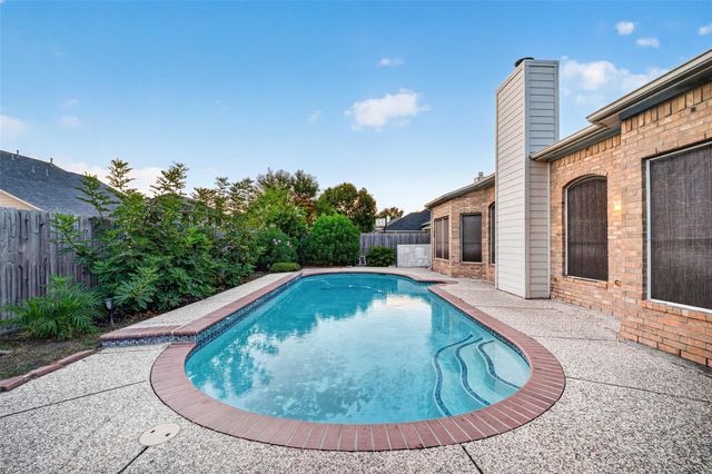 4907 Elmwood Court, Baytown, TX 77521