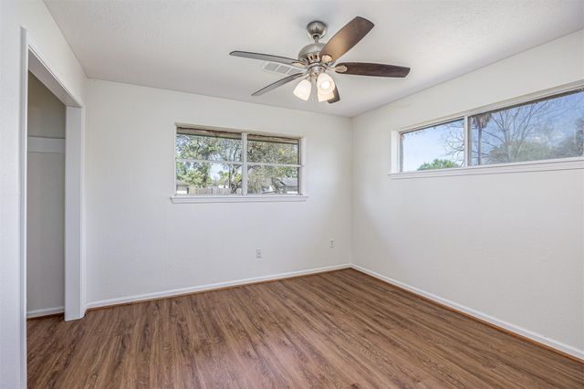 109 Staples Drive, Baytown, TX 77523