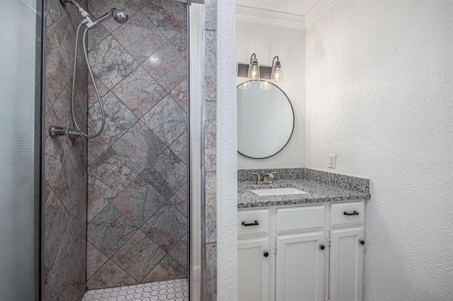 109 Staples Drive, Baytown, TX 77523